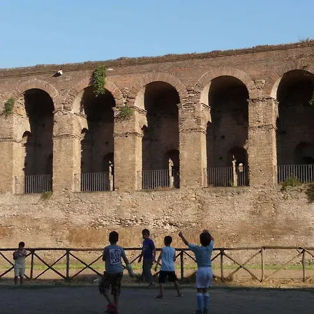 بيت للعطل San Giovanni In Laterano *